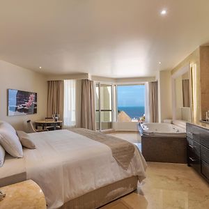 Superior Deluxe Ocean View Kids & Teens